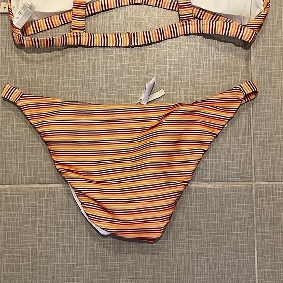 Madewell Ribbed Bikini botttom  in Ombré Stripe - Picture 9 of 9